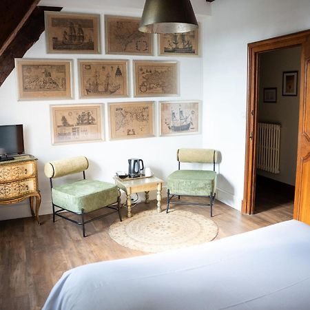 La Meffrais 1741 Bed and Breakfast Dinan Eksteriør billede